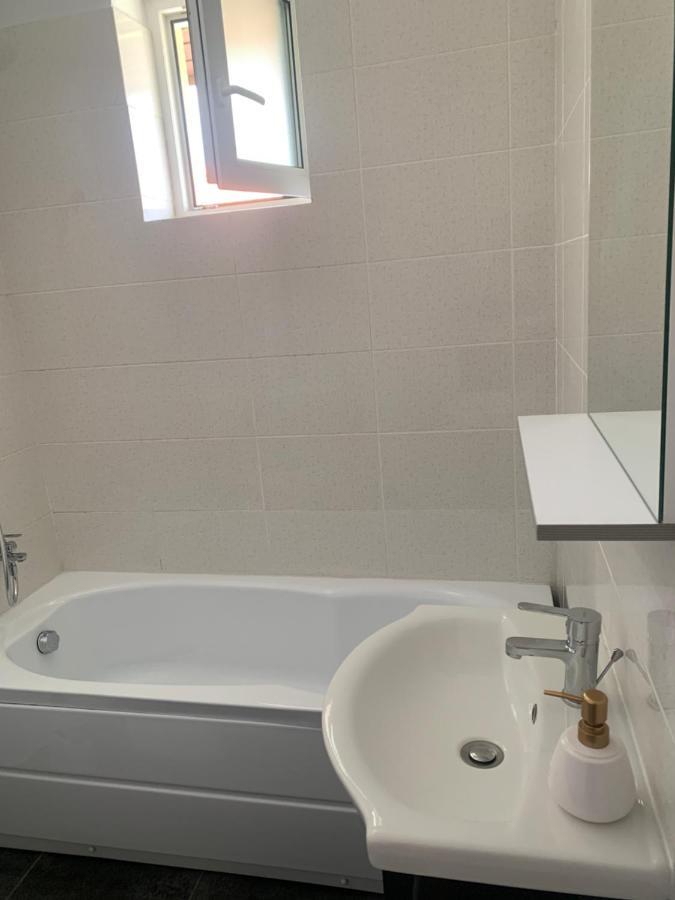 Laur Residence Timişoara Exteriör bild